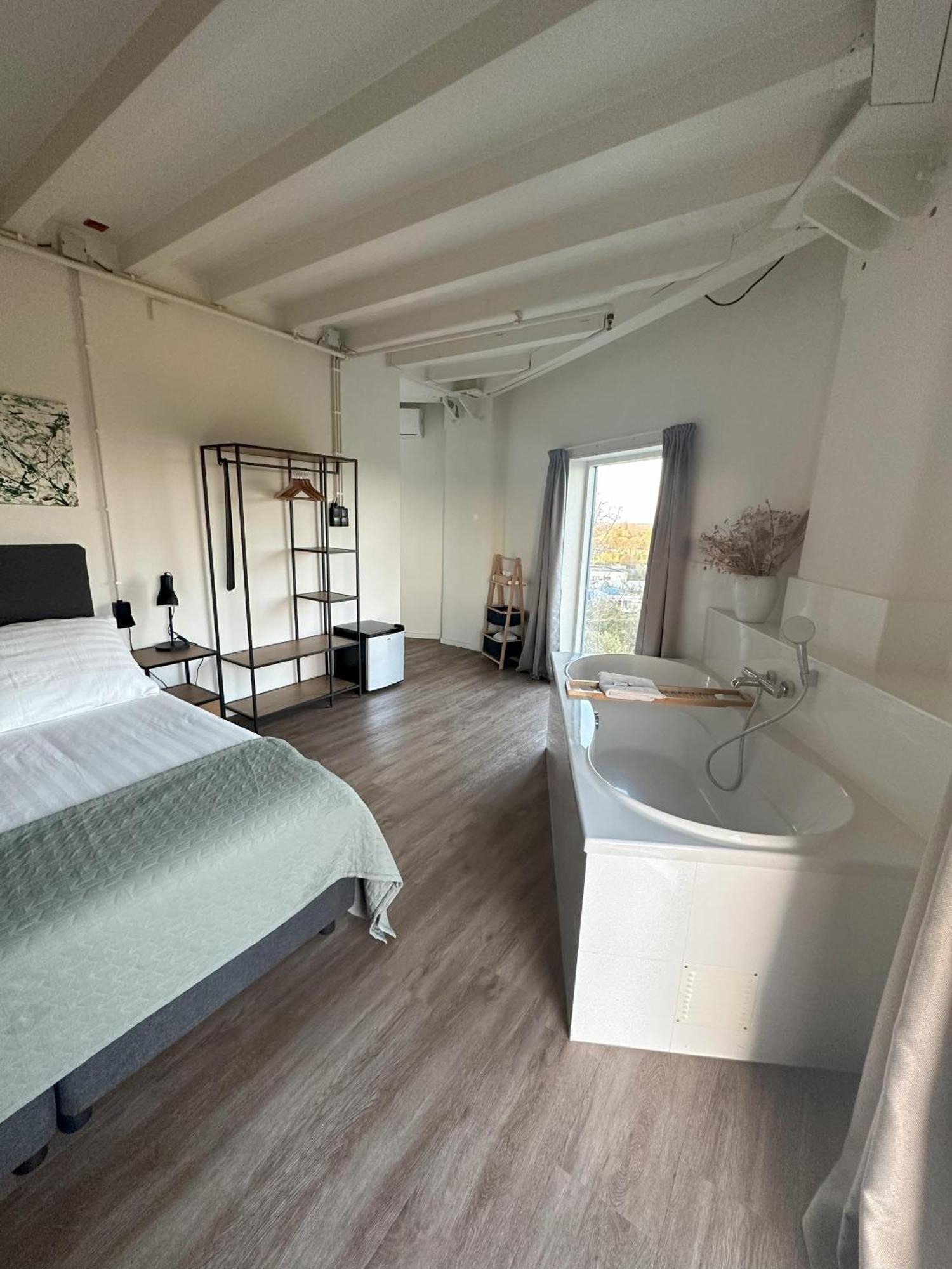 Hotel De Watertoren Dordrecht Kültér fotó
